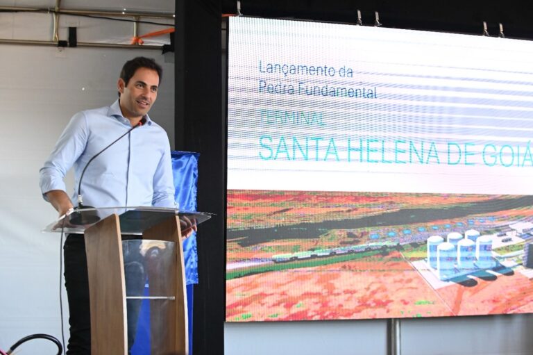 Deputado estadual Jamil Calife participando de amil Calife participa do anúncio de investimento de R$ 170 milhões em Santa Helena de Goiás